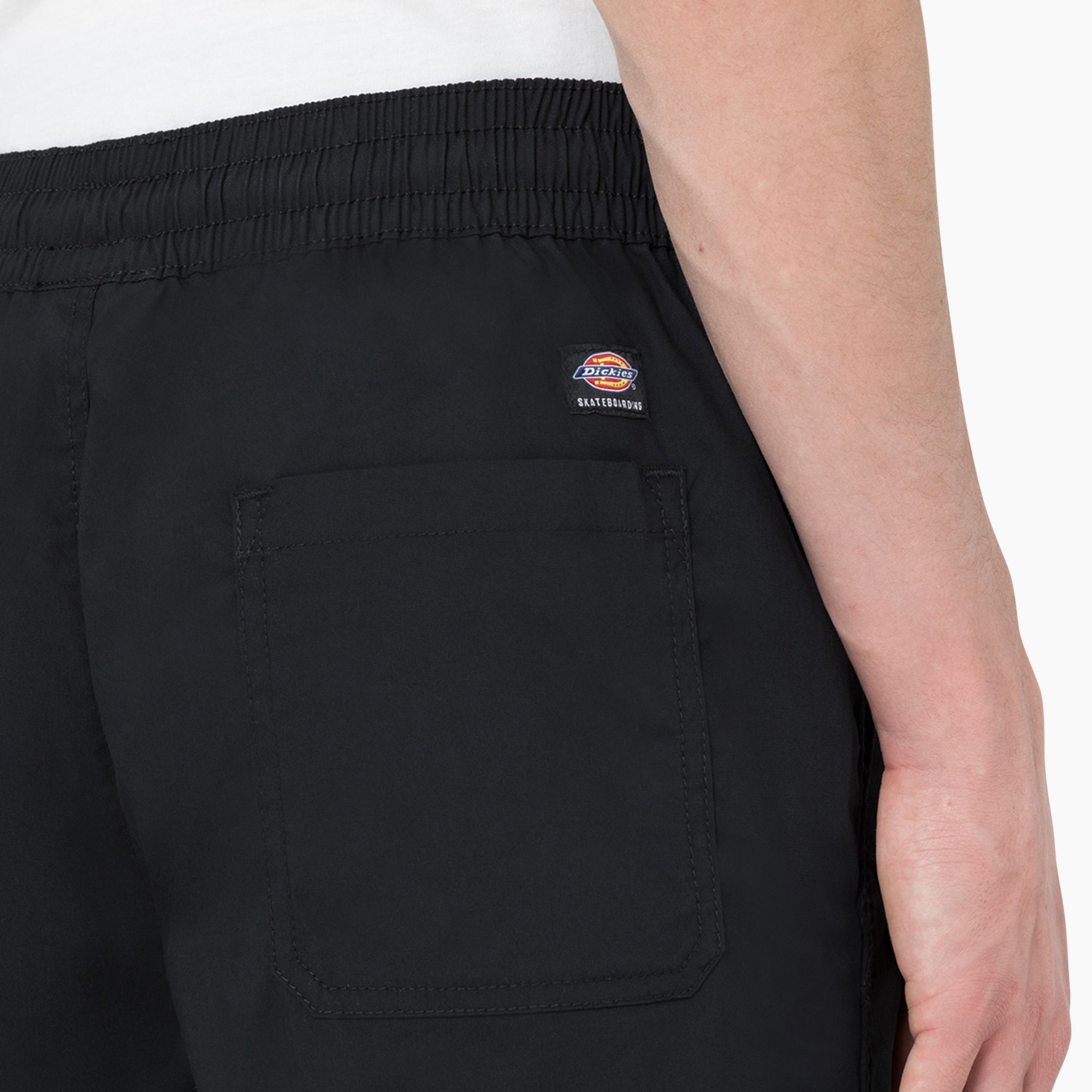 Dickies Skateboarding Grants Pass Relaxed Fit Shorts, 9"